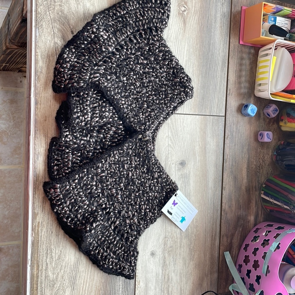 Shoulder Scarf